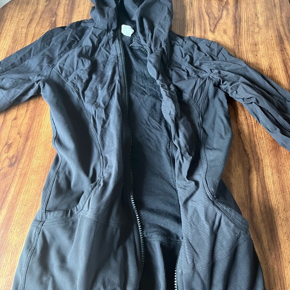 Lululemon Lot - Picture 4 of 6